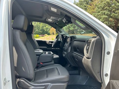Used 2025 Chevrolet Silverado 2500 W/T AWD/4WD image 44