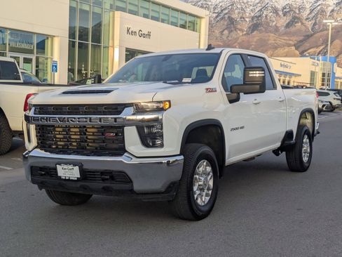 Used 2023 Chevrolet Silverado 2500 LT image 11