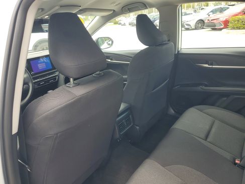 Used 2025 Toyota Camry LE FWD image 12