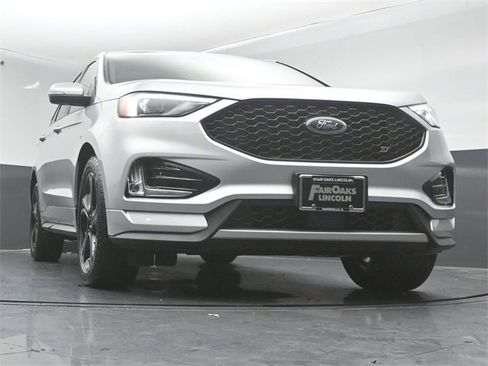 Certified 2019 Ford Edge ST w/ Convenience Package image 37