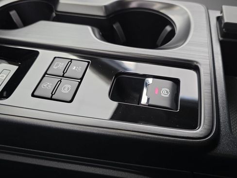 New 2026 Subaru Outback Touring AWD/4WD image 34