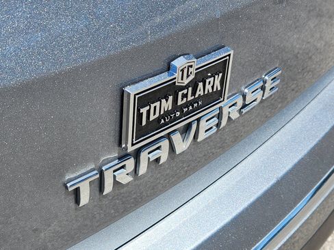 Used 2023 Chevrolet Traverse Premier FWD image 30