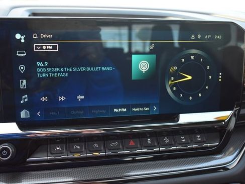 Certified 2023 Chevrolet Silverado 1500 ZR2 w/ Technology Package image 38