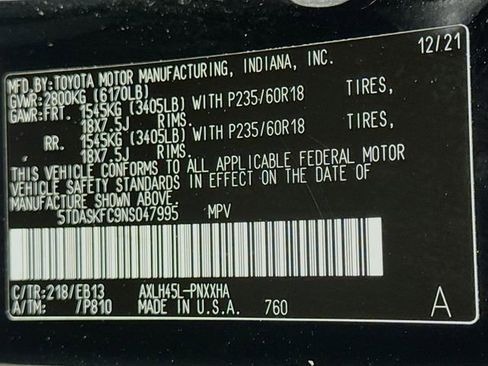 Certified 2022 Toyota Sienna XLE Woodland Edition AWD/4WD image 17