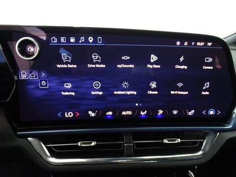 Certified 2026 Chevrolet Equinox EV LT AWD/4WD image 12