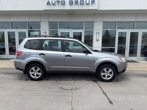 Used 2011 Subaru Forester 2.5X AWD/4WD image 2