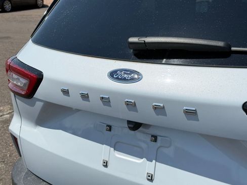 Used 2025 Ford Escape ST-Line Select AWD/4WD image 7