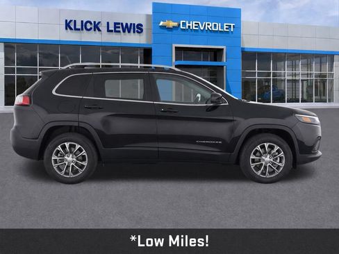 Used 2020 Jeep Cherokee Latitude Plus w/ Comfort/Convenience Group AWD/4WD image 9
