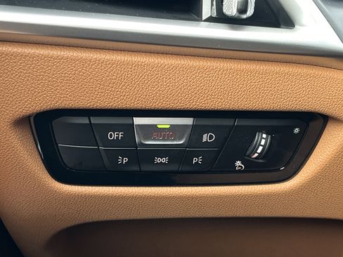 New 2026 BMW 330i Sedan w/ M Sport Package image 14