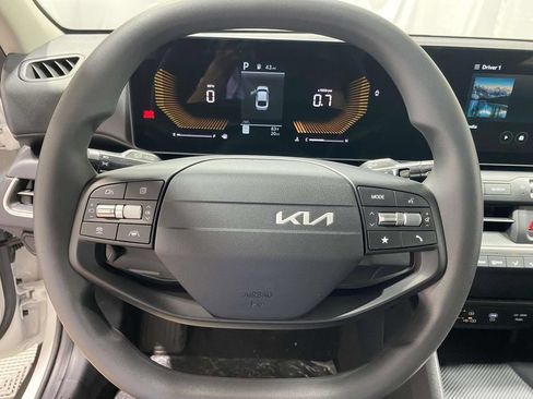 New 2026 Kia K4 FWD image 22