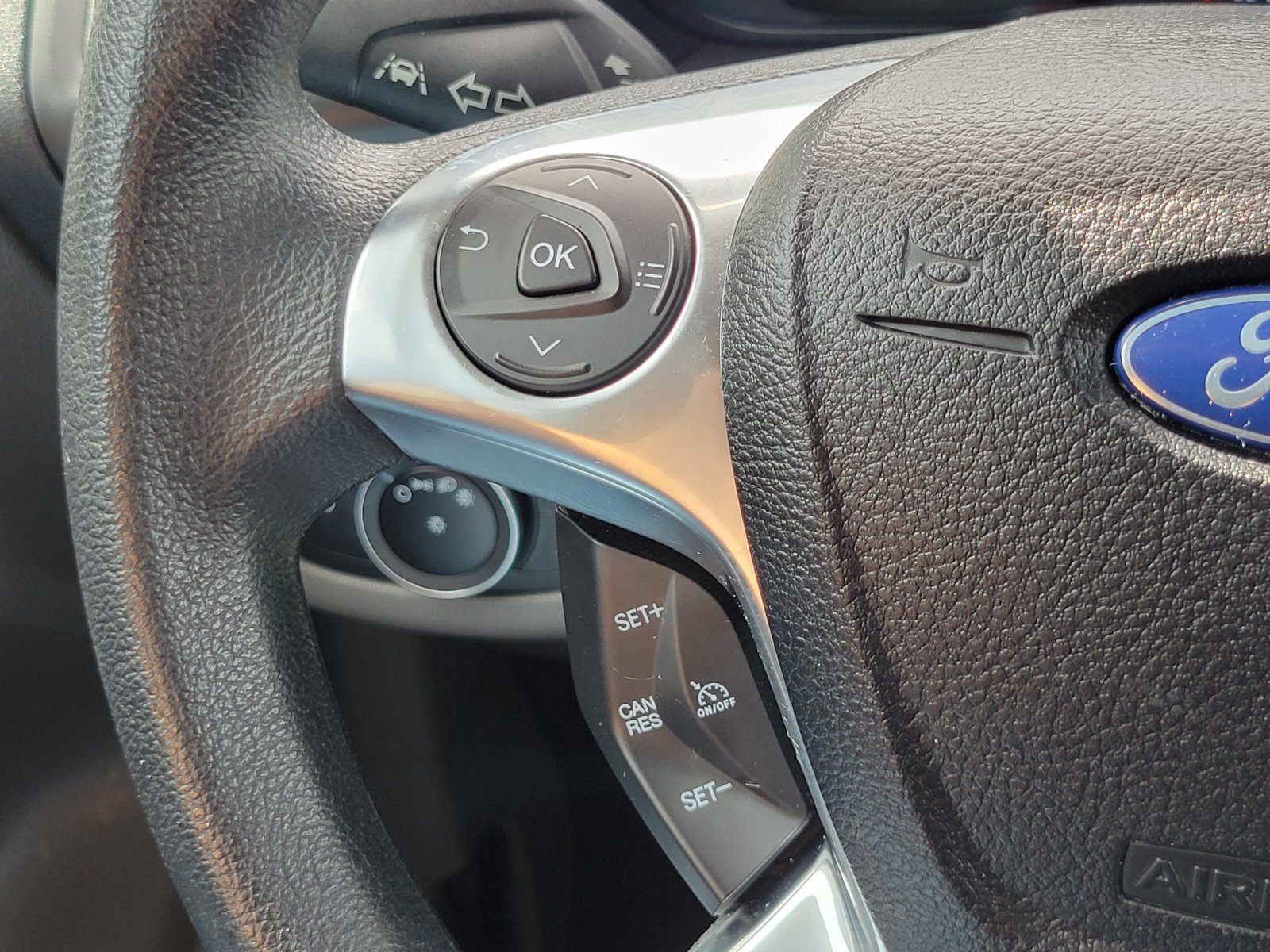 Used 2022 Ford Transit Connect XLT FWD image 16