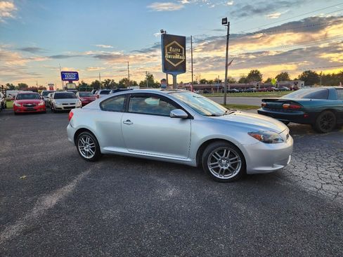 Used 2006 Scion tC image 2