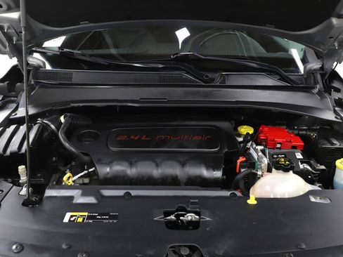 Used 2021 Jeep Compass Latitude image 34