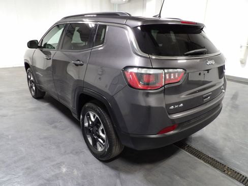 Used 2021 Jeep Compass Latitude AWD/4WD image 6