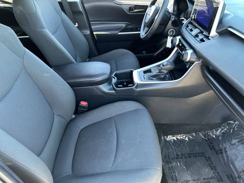 Used 2024 Toyota RAV4 LE image 10