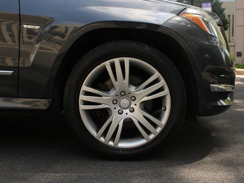 Used 2013 Mercedes-Benz GLK 350 4MATIC w/ Premium 1 Pkg w/o Sunroof image 4