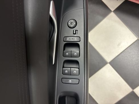 Used 2023 Hyundai Elantra Blue FWD image 11