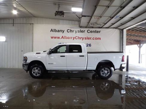 Certified 2025 RAM 2500 Lone Star AWD/4WD image 1