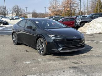 Used 2025 Toyota Prius XLE video 1