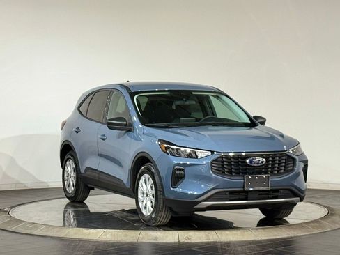 New 2026 Ford Escape Active image 2