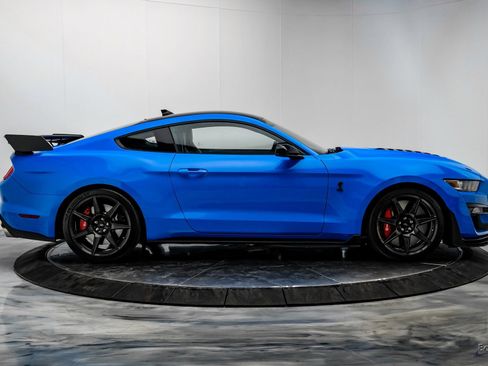 Used 2022 Ford Mustang Shelby GT500 w/ Carbon Fiber Track Pack image 22
