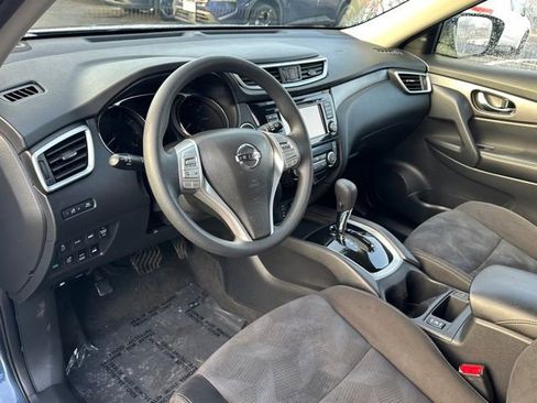 Used 2015 Nissan Rogue SV w/ SV Premium Package image 29