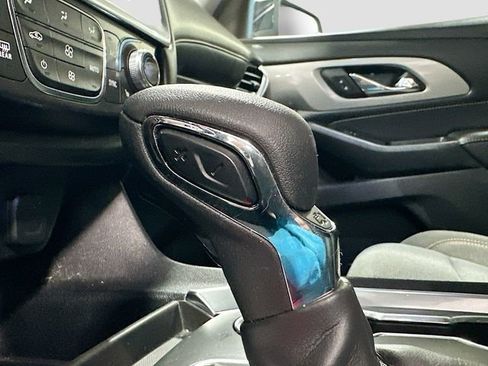 Used 2021 Chevrolet Traverse LT w/ LPO, Blackout Package AWD/4WD image 18