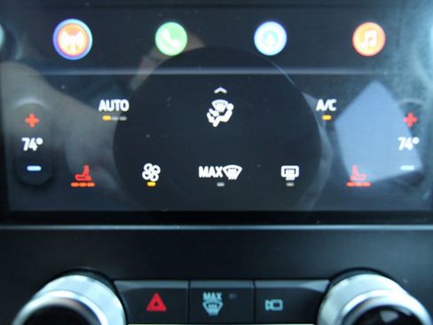 Used 2024 Ford Edge SEL image 26