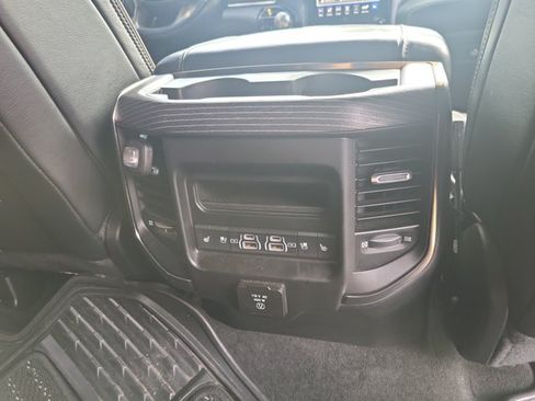 Used 2021 RAM 1500 Limited AWD/4WD image 15