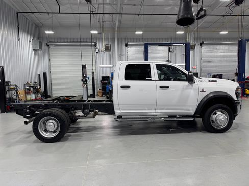 New 2025 RAM 4500 Tradesman image 9