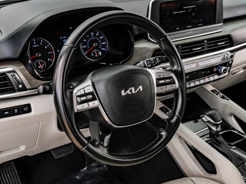 Used 2022 Kia Telluride EX w/ EX Premium Package FWD image 14