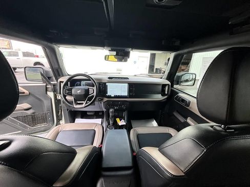 Used 2023 Ford Bronco Wildtrak AWD/4WD image 33