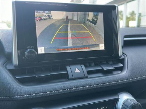 Certified 2023 Toyota RAV4 LE AWD/4WD image 16