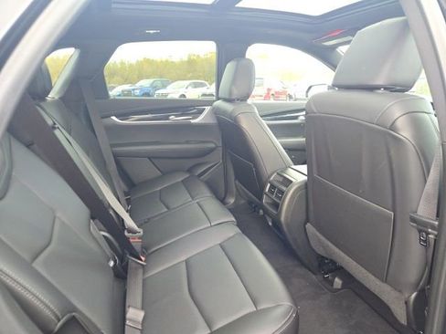 Used 2025 Cadillac XT5 Premium Luxury image 48