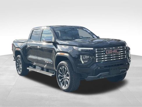 Used 2023 GMC Canyon Denali AWD/4WD image 3