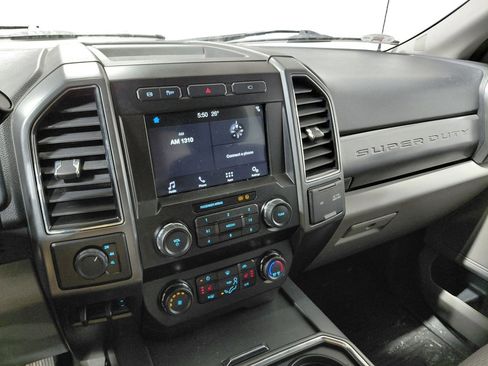 Used 2019 Ford F350 XLT w/ XLT Premium Package image 29