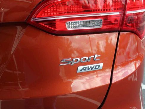 Used 2013 Hyundai Santa Fe Sport w/ Technology Pkg AWD/4WD image 8