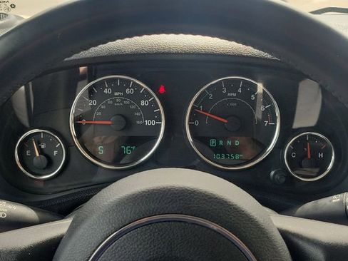 Used 2018 Jeep Wrangler Unlimited Sport S image 21