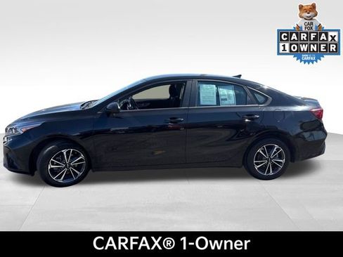 Used 2023 Kia Forte LXS FWD image 4
