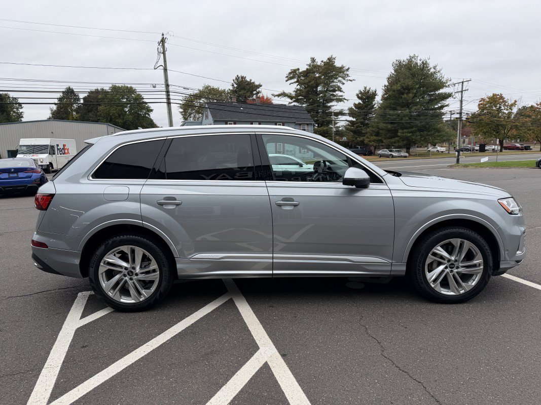 Used 2023 Audi Q7 2.0T Premium w/ Convenience Package AWD/4WD image 6