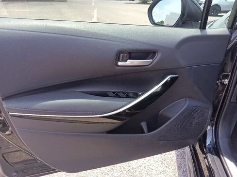 Used 2020 Toyota Corolla XSE FWD image 11