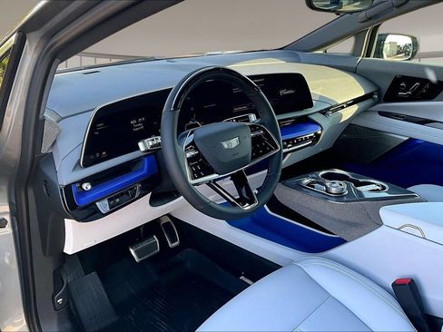 New 2027 Cadillac Optiq Luxury RWD image 6