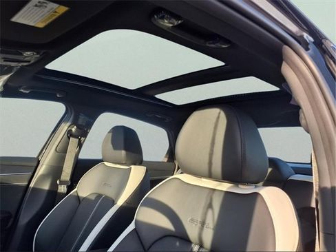 New 2026 Kia K5 GT-Line image 18