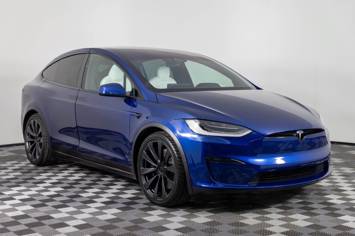 Used 2023 Tesla Model X Plaid AWD/4WD image 10