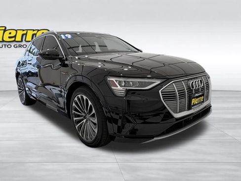 Used 2019 Audi e-tron Prestige AWD/4WD image 10
