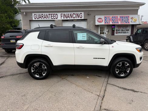 Used 2018 Jeep Compass Trailhawk AWD/4WD image 8