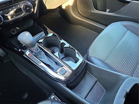 New 2026 Chevrolet Trax LT image 25