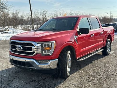 Certified 2021 Ford F150 XLT w/ Equipment Group 302A High image 7