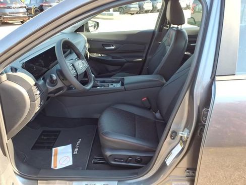 New 2026 Nissan Sentra SR FWD image 6