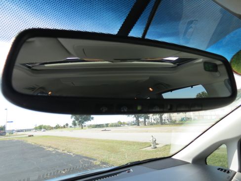 Used 2012 Toyota Sienna XLE image 26